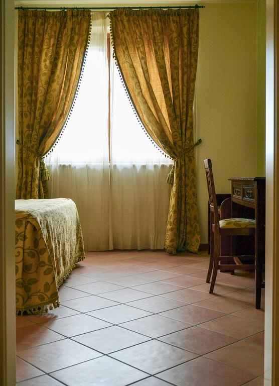 Villa Luigi Hotel & Restaurant Nuova Gestione Villa Rosa Di Martinsicuro Rom bilde