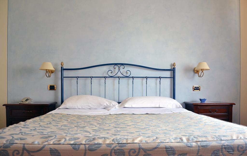Villa Luigi Hotel & Restaurant Nuova Gestione Villa Rosa Di Martinsicuro Rom bilde