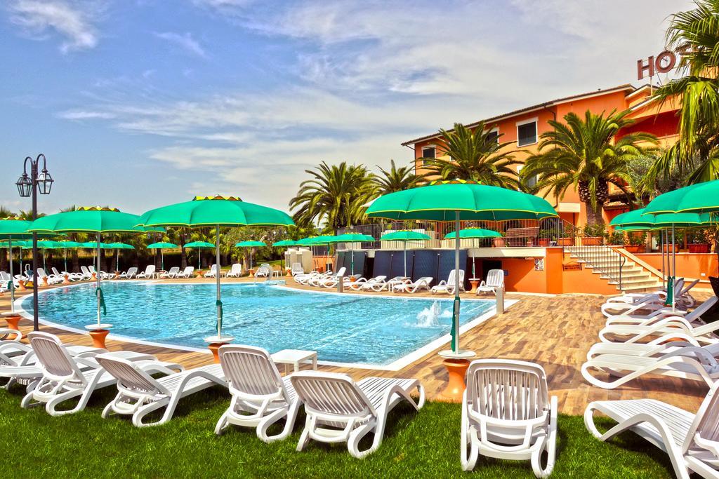 Villa Luigi Hotel & Restaurant Nuova Gestione Villa Rosa Di Martinsicuro Eksteriør bilde