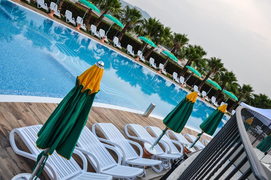 Villa Luigi Hotel & Restaurant Nuova Gestione Villa Rosa Di Martinsicuro Eksteriør bilde