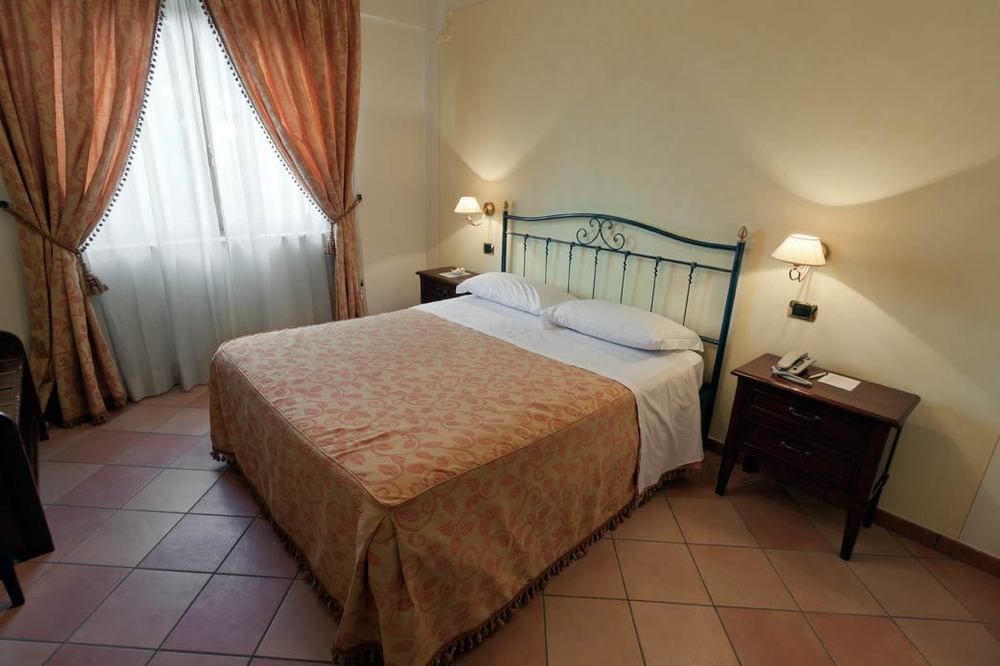 Villa Luigi Hotel & Restaurant Nuova Gestione Villa Rosa Di Martinsicuro Eksteriør bilde