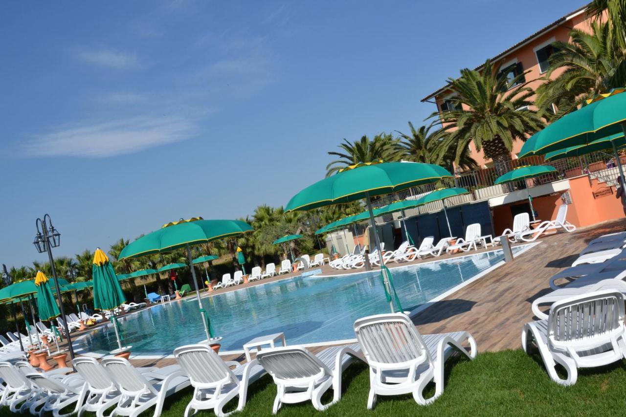 Villa Luigi Hotel & Restaurant Nuova Gestione Villa Rosa Di Martinsicuro Eksteriør bilde